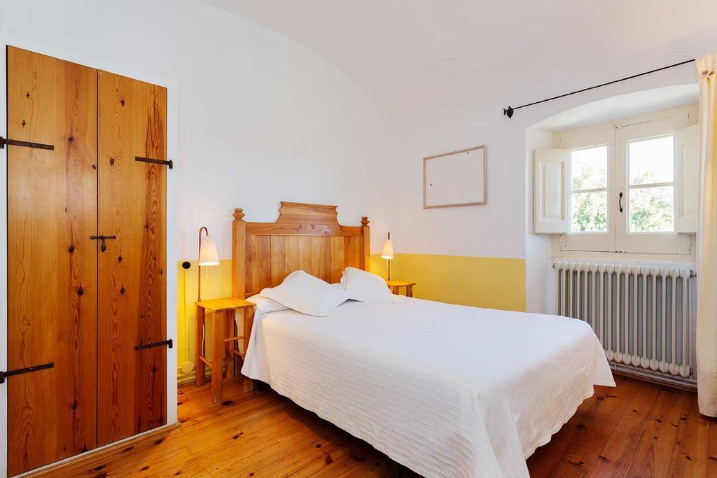 Can Felicia Hotel Beuda Szoba fotó